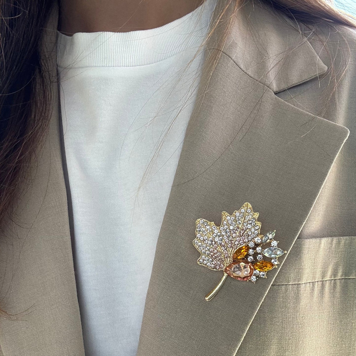 Broche Feuille d'Automne Scintillante