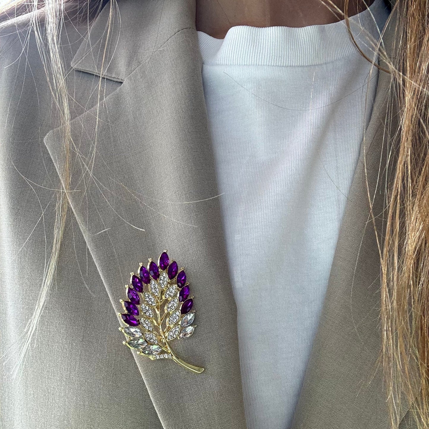 Broche Mystère Violet et Cristal
