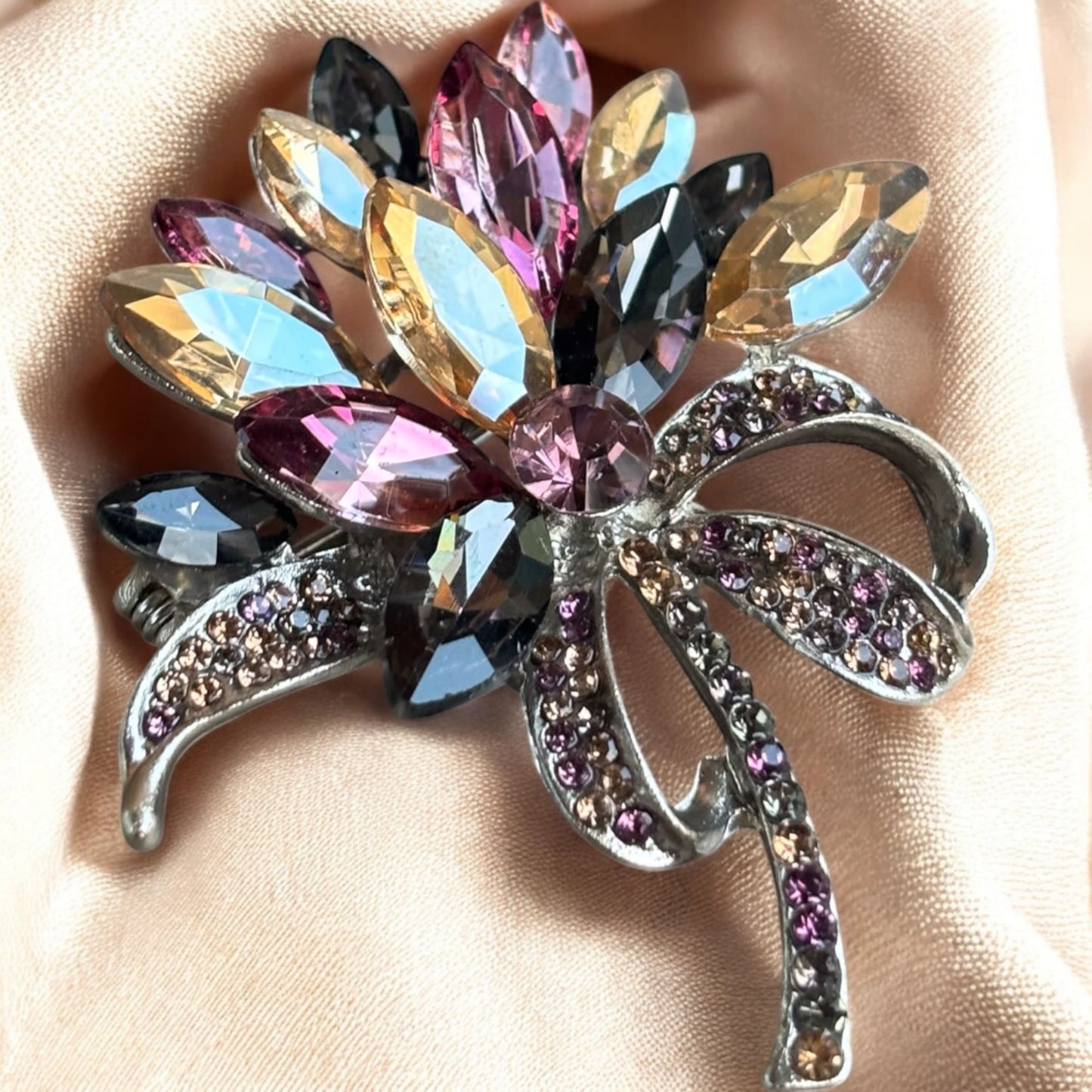 Broche Bouquet Étoilé