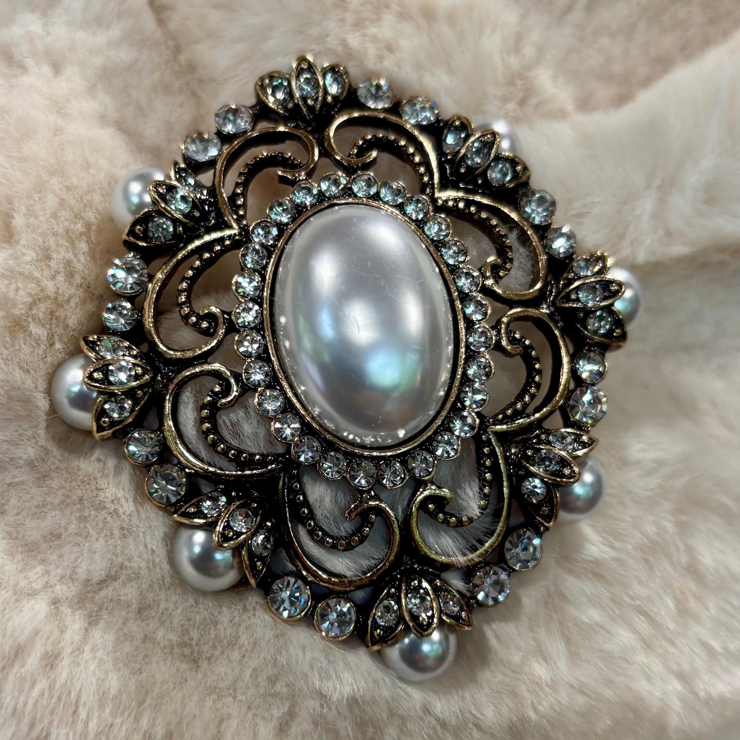 Broche vintage, Bridgerton, bijou chic, bijou victorien, broche ancienne.