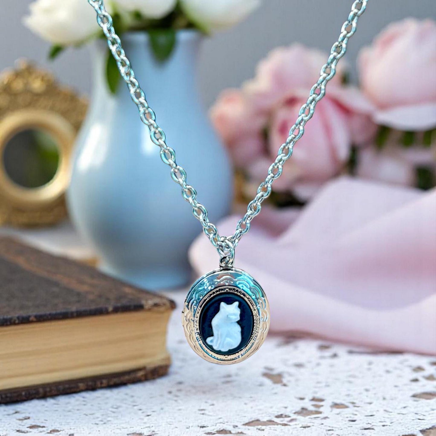 Collier camée vintage, bijou style victorien, bijou femme, idée cadeau.