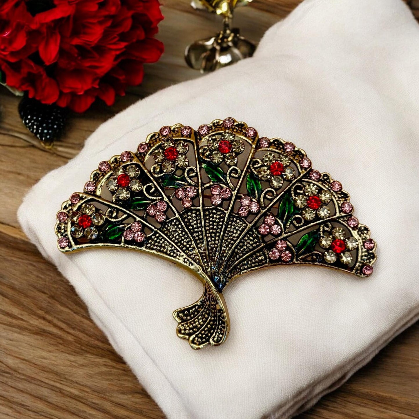Broche éventail, broche en strass de style vintage, bijoux fantaisie, objet de collection, bijoux cadeaux, Bridgerton.