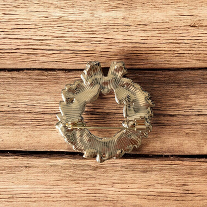 Broche Couronne d’Hiver
