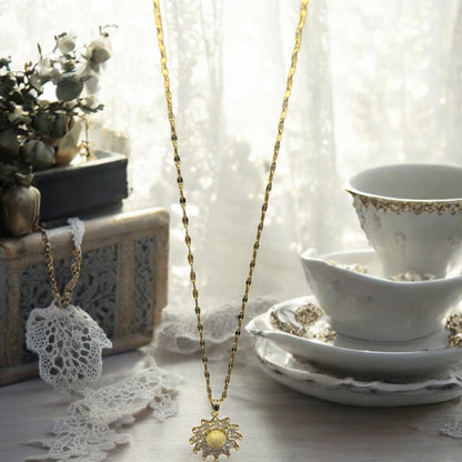 Collier Fleur de Duchesse