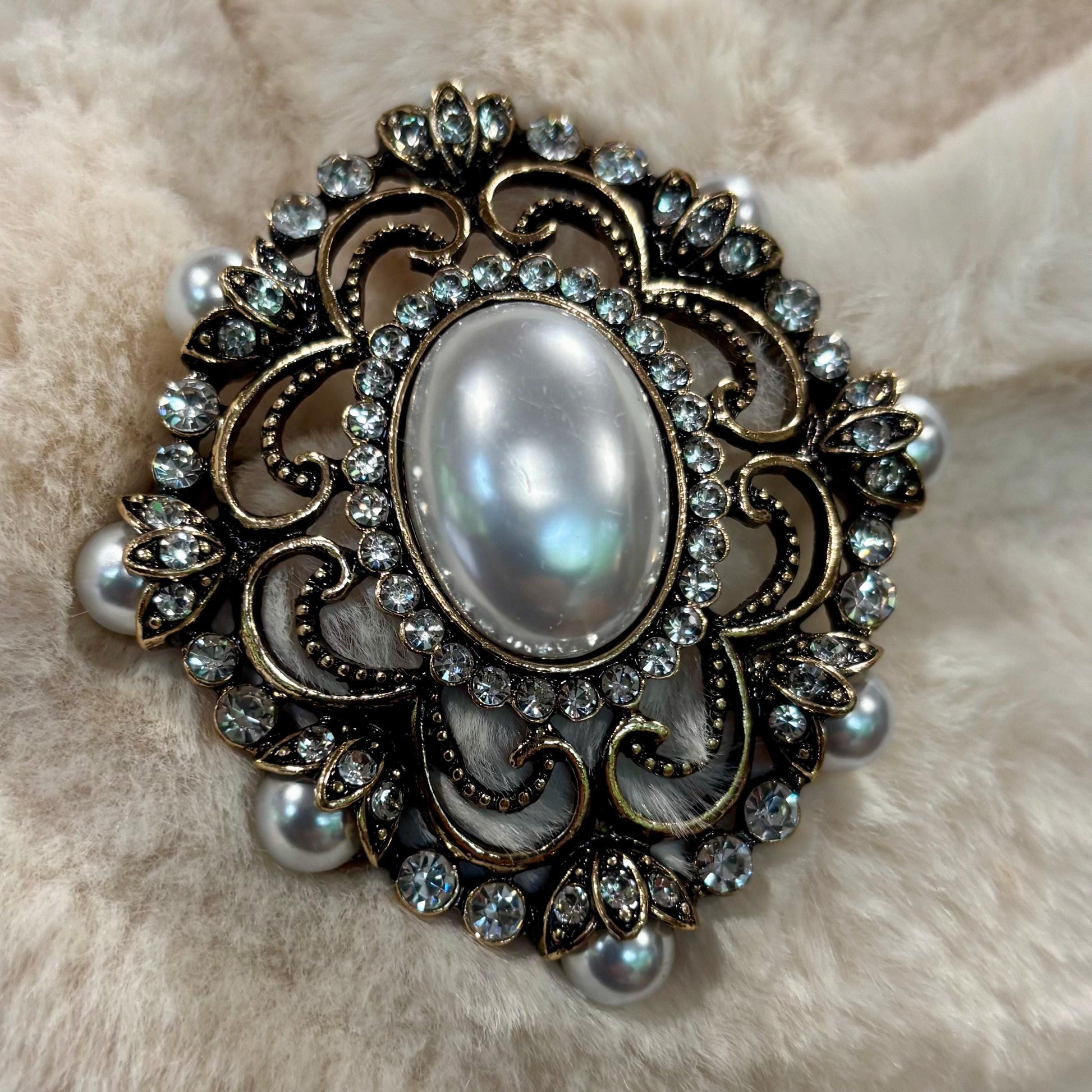 Broche vintage, Bridgerton, bijou chic, bijou victorien, broche ancienne.